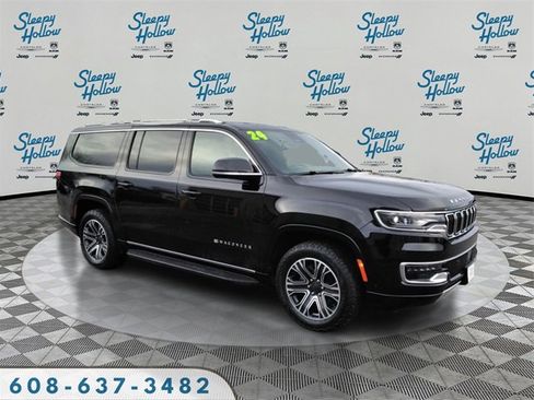 Used 2024 Jeep Wagoneer L Series II image 3