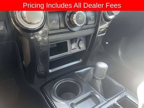 Used 2023 Toyota 4Runner TRD Off-Road Premium w/ Moonroof Package AWD/4WD image 33