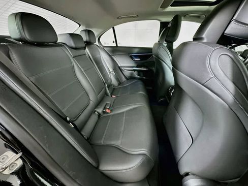 Used 2024 Mercedes-Benz C 300 Sedan image 31