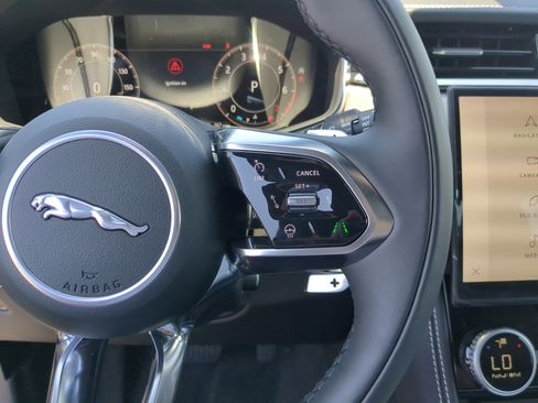 New 2026 Jaguar F-PACE R-Dynamic S image 27