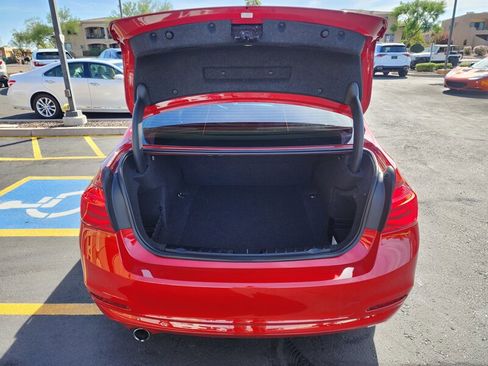 Used 2018 BMW 320i Sedan w/ Convenience Package image 12