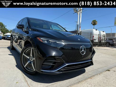 Used 2023 Mercedes-Benz EQS 580 4MATIC SUV image 1