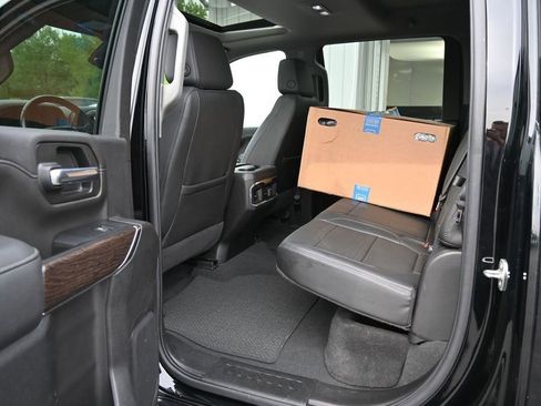 Used 2022 GMC Sierra 3500 Denali w/ Denali Ultimate Package AWD/4WD image 15