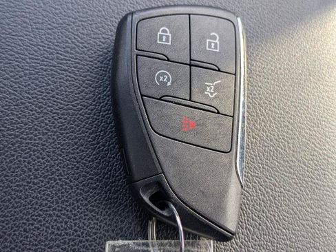 Used 2024 Chevrolet Blazer EV LT AWD/4WD image 29