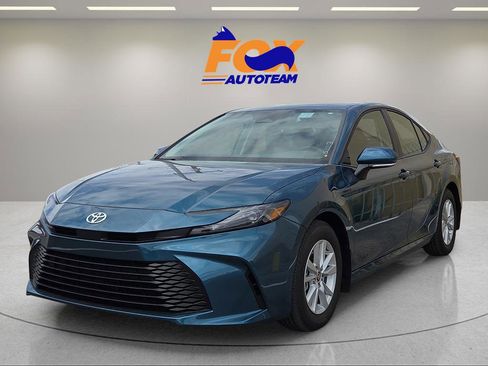 New 2026 Toyota Camry LE FWD image 1