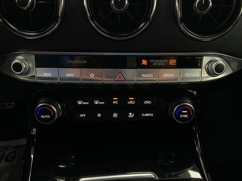 Used 2022 Kia Stinger GT-Line w/ Sun & Sound Package AWD/4WD image 25