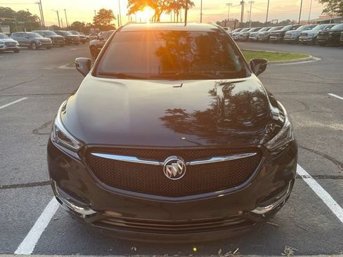Used 2020 Buick Enclave Essence w/ Sport Touring Edition FWD image 2