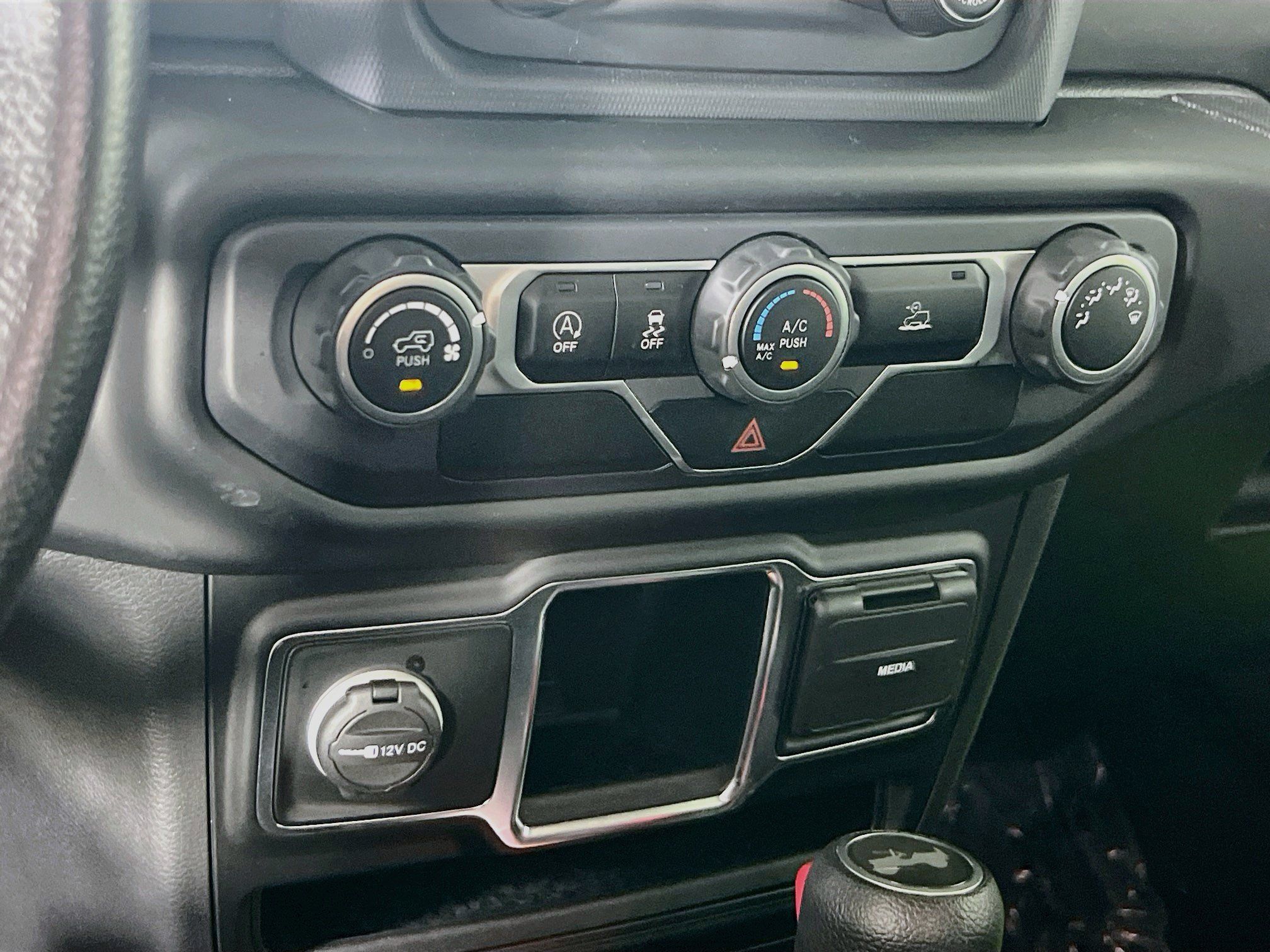 Used 2021 Jeep Wrangler Unlimited Sport AWD/4WD image 15