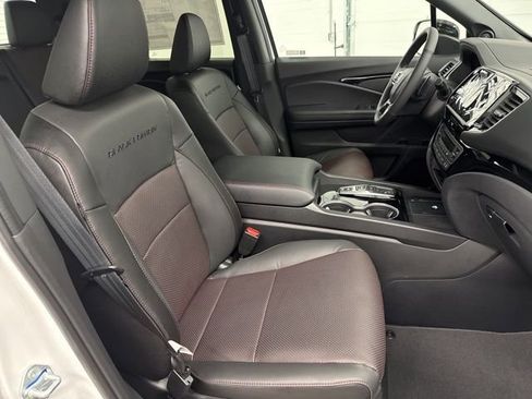New 2026 Honda Ridgeline Black Edition image 37