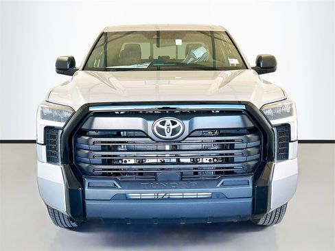 New 2026 Toyota Tundra SR image 2