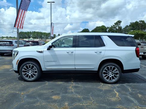 New 2026 GMC Yukon Denali w/ Sun & Power Step Package RWD image 1