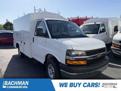 New 2026 Chevrolet Express 3500 w/ Power Convenience Package RWD image 1