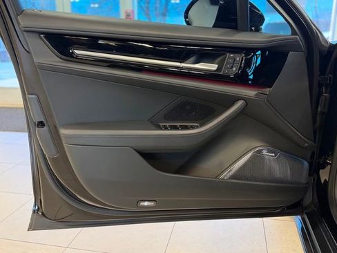 Used 2025 Porsche Panamera Turbo S image 19