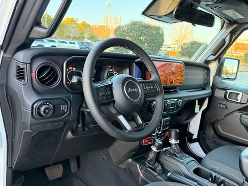 New 2026 Jeep Wrangler Unlimited Rubicon AWD/4WD image 16