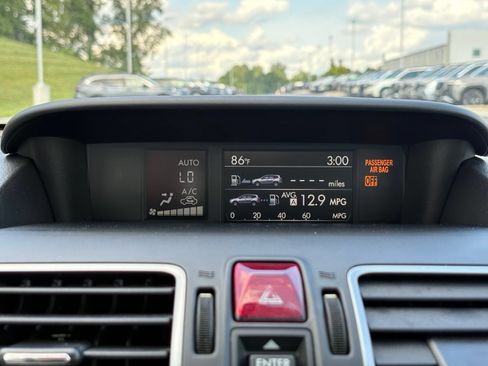 Used 2017 Subaru Forester 2.5i Limited w/ Popular Package #1 AWD/4WD image 22