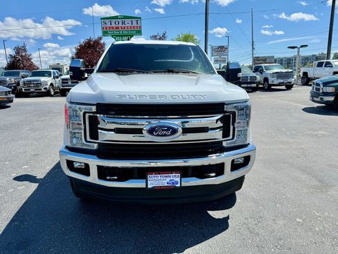 Used 2019 Ford F350 XLT w/ XLT Premium Package AWD/4WD image 8