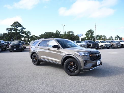 New 2027 Ford Explorer Tremor w/ Sun And Sound Package AWD/4WD image 2
