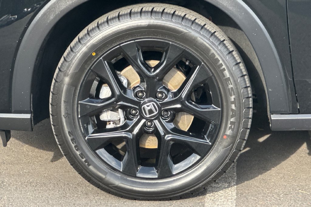 Certified 2025 Honda HR-V Sport image 26