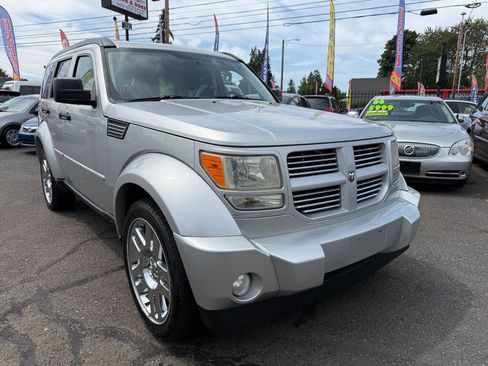 Used 2011 Dodge Nitro Heat image 3
