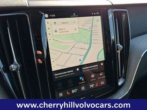 Certified 2025 Volvo XC60 B5 Plus image 18