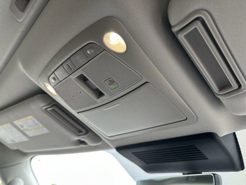 Used 2023 Nissan Armada Platinum image 28