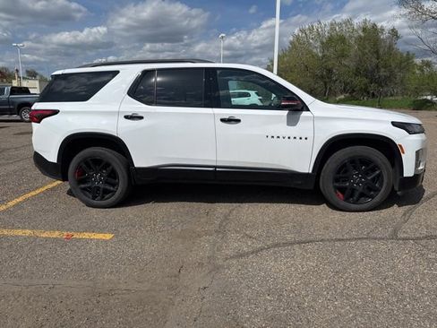 Used 2023 Chevrolet Traverse Premier w/ Redline Edition AWD/4WD image 2