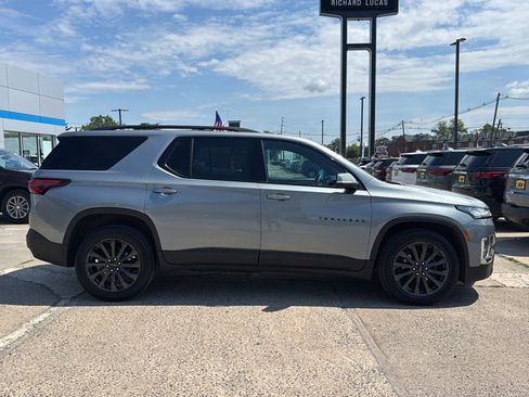 Used 2023 Chevrolet Traverse RS AWD/4WD image 9