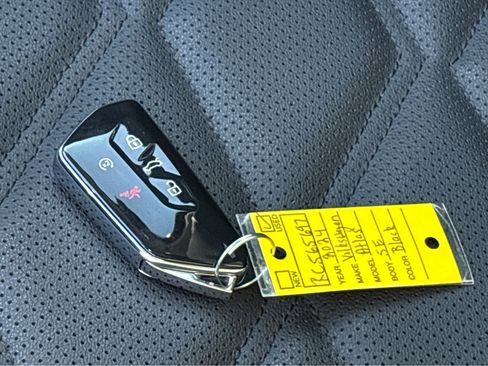 Used 2024 Volkswagen Atlas SE image 22