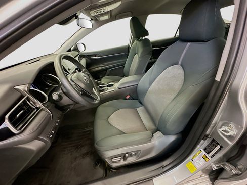 Used 2023 Toyota Camry LE FWD image 13