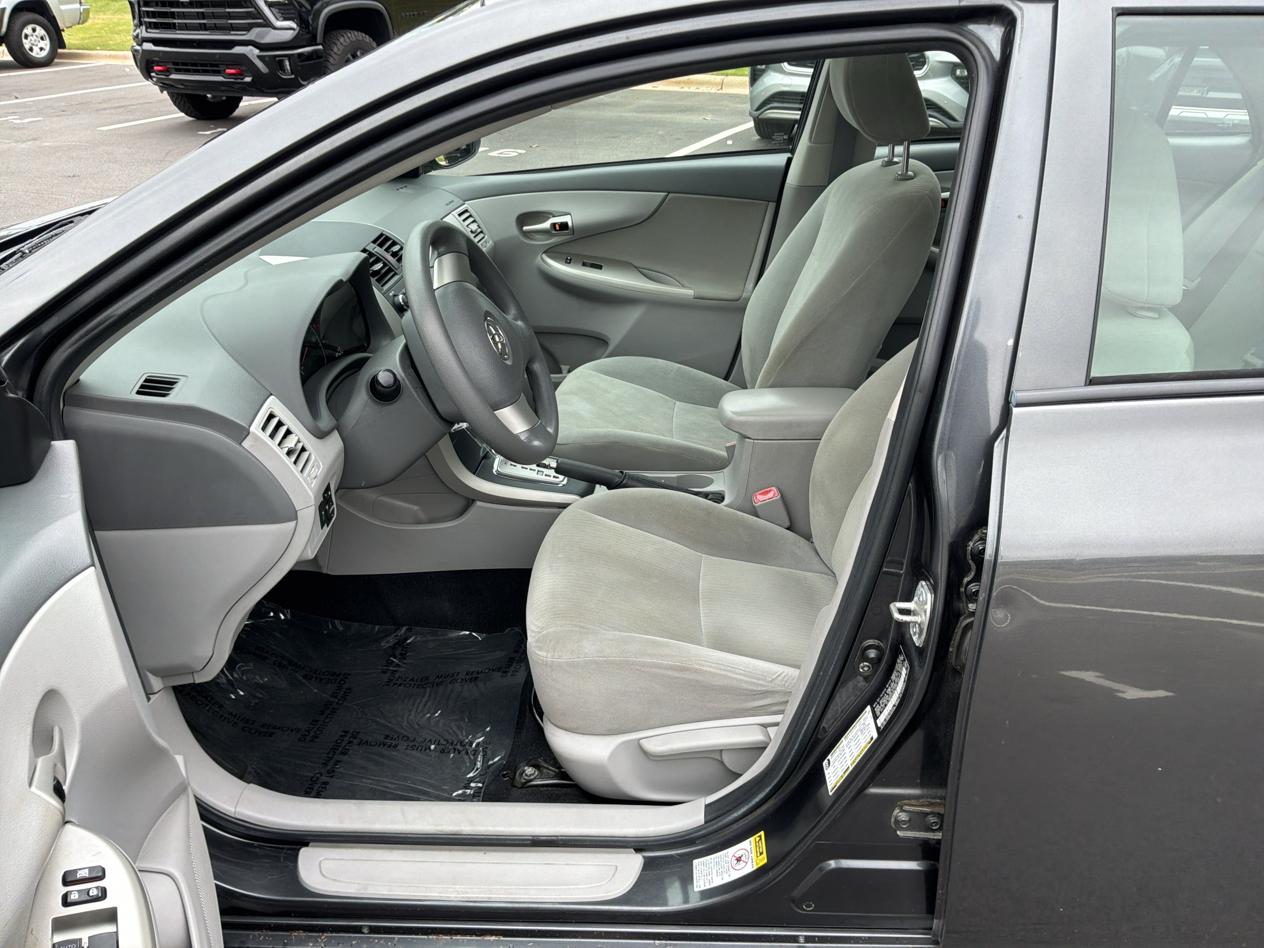 Used 2010 Toyota Corolla LE w/ All Weather Guard Pkg FWD image 16