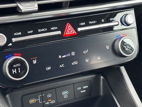 New 2026 Hyundai Tucson SEL image 18