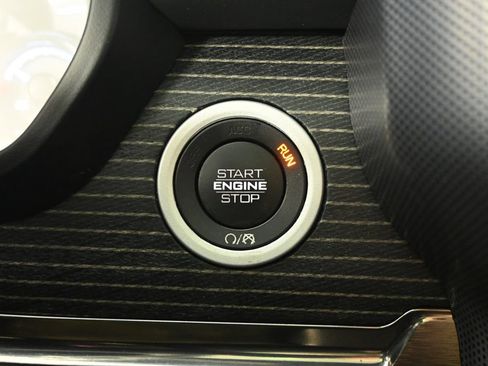 Used 2019 RAM 1500 Limited AWD/4WD image 33