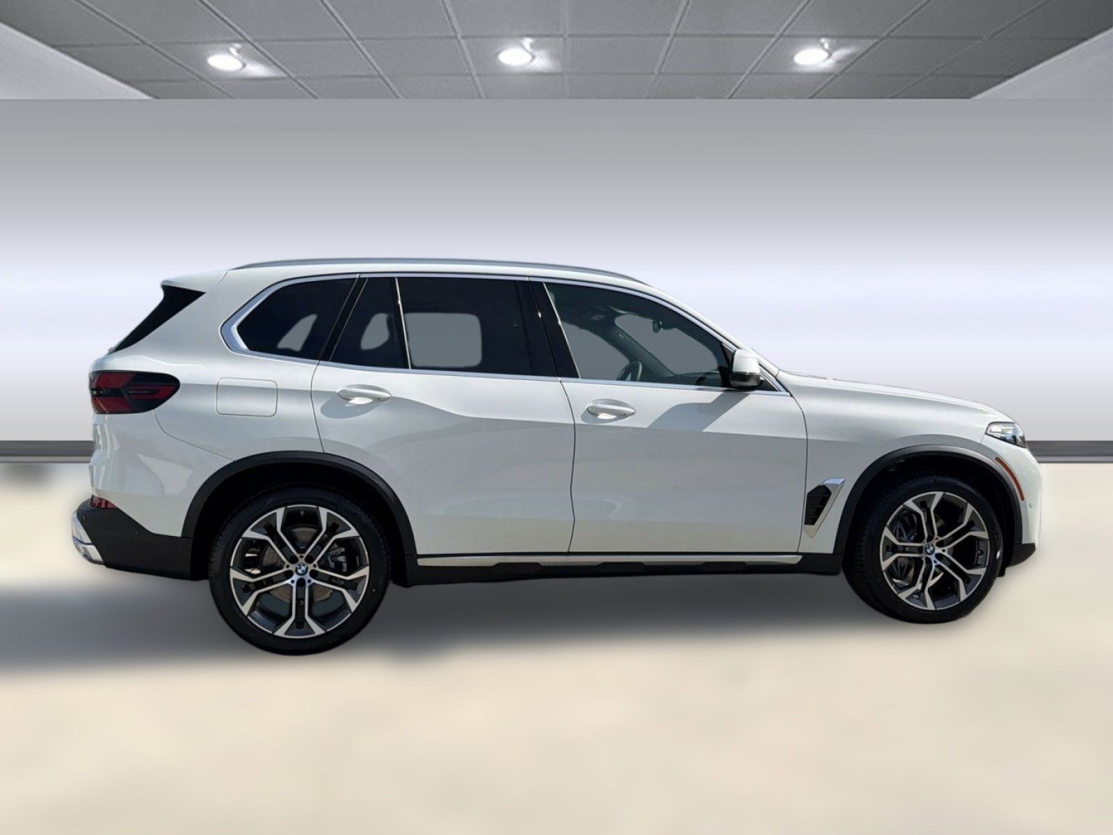 Used 2026 BMW X5 sDrive40i w/ Climate Comfort Package RWD image 8