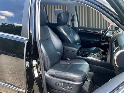 Used 2017 Lexus GX 460 AWD/4WD image 10
