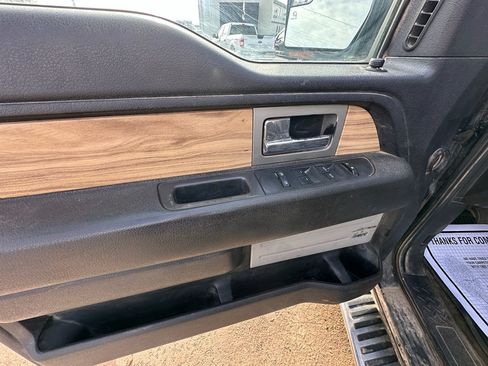 Used 2011 Ford F150 Lariat w/ Lariat Chrome Pkg AWD/4WD image 16