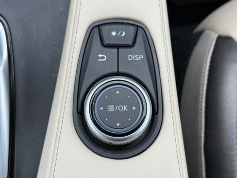 Used 2022 INFINITI QX50 Luxe image 40