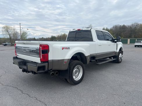 Used 2026 Ford F450 King Ranch w/ FX4 Off-Road Package AWD/4WD image 3
