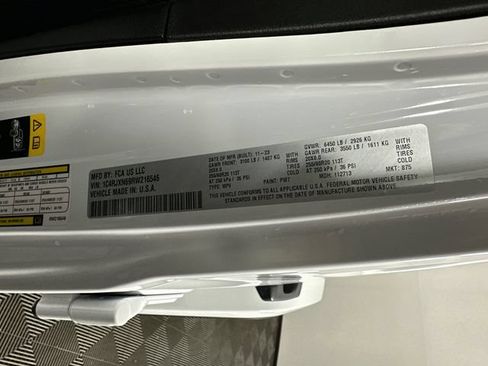 Certified 2024 Jeep Wrangler Unlimited AWD/4WD image 34