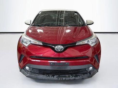 Used 2018 Toyota C-HR XLE image 4