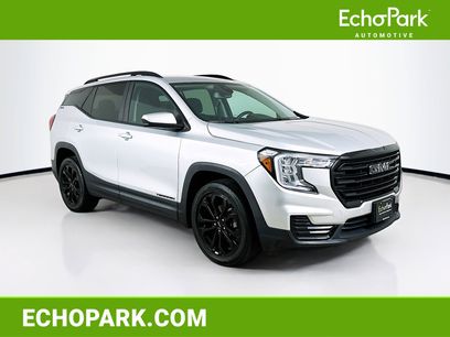 Used 2022 GMC Terrain SLE w/ Driver Convenience Package