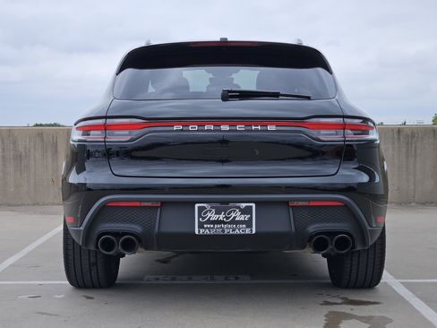 Certified 2026 Porsche Macan image 7
