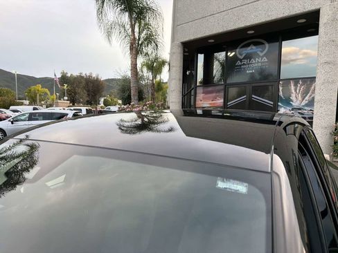 Used 2018 Porsche Macan image 35