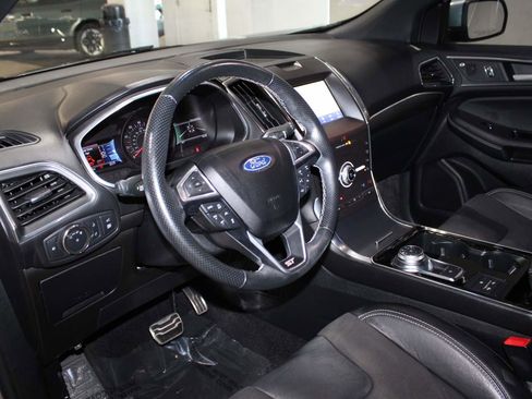 Used 2020 Ford Edge ST w/ Equipment Group 401A image 12