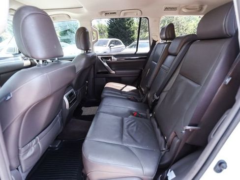 Used 2014 Lexus GX 460 w/ Premium Package AWD/4WD image 39