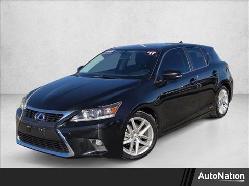 Used 2017 Lexus CT 200h image 1