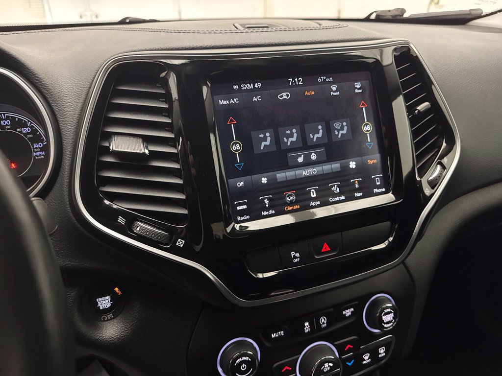 Used 2019 Jeep Cherokee Limited AWD/4WD image 18