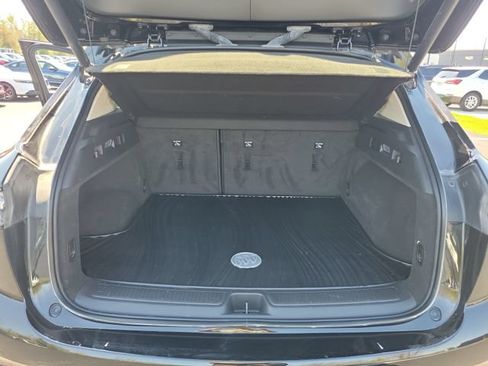 Used 2023 Buick Envision Avenir AWD/4WD image 41
