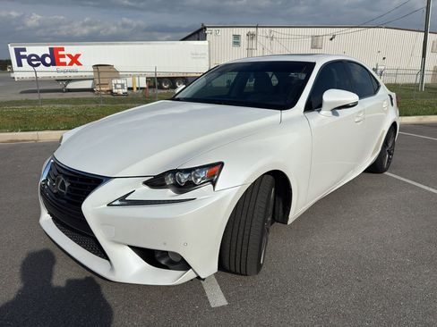 Used 2014 Lexus IS 250 w/ Navigation Package image 1