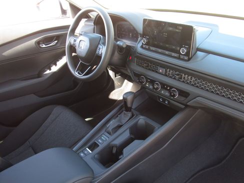 New 2025 Honda Accord LX image 7