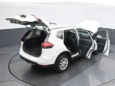 Used 2019 Nissan Rogue S AWD/4WD image 38